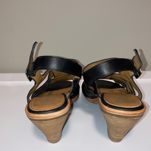 Trask Shoes Trask Strappy Leather Heels Sandals Open Toe 75 Womens